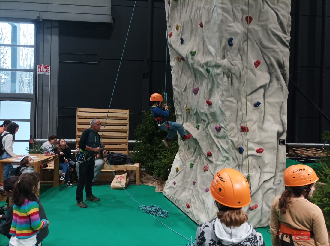 Fa' la cosa giusta parete arrampicata bambini