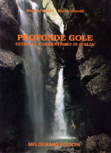 La copertina del libro "Profonde gole"