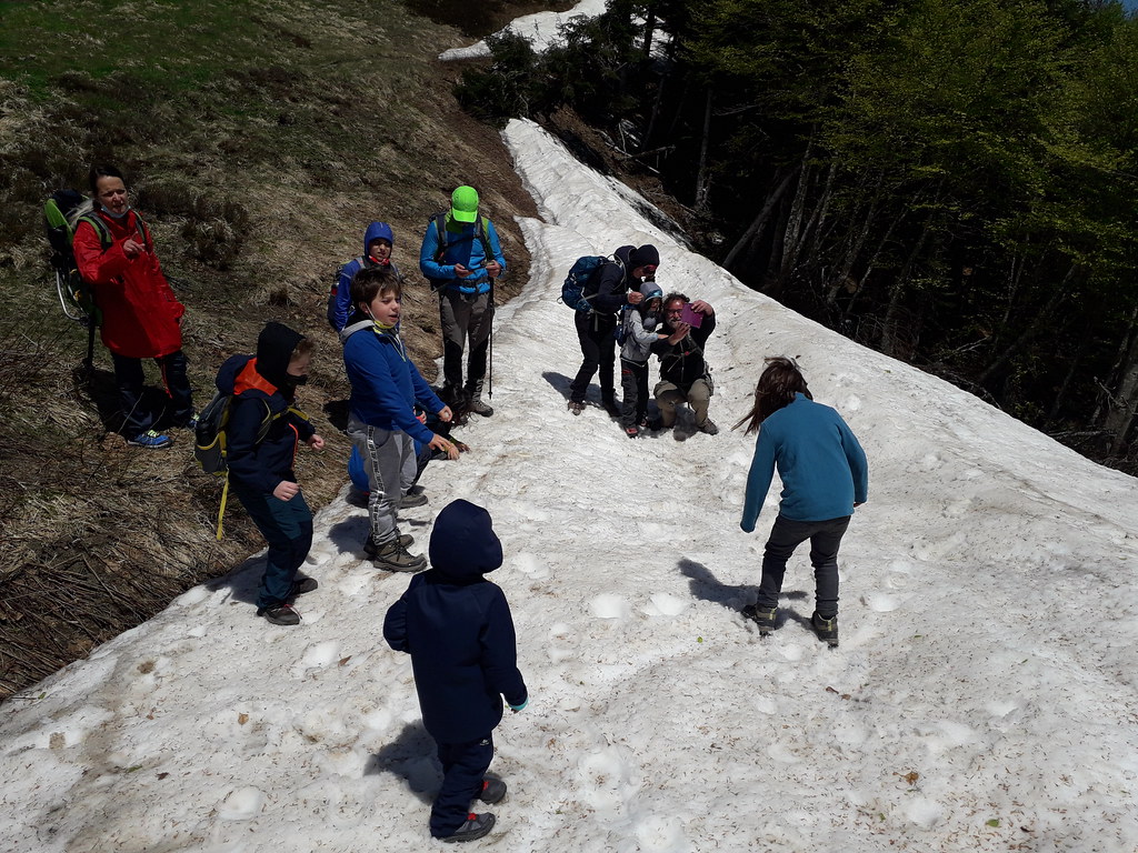 Family Cai Prato monte gennaio neve