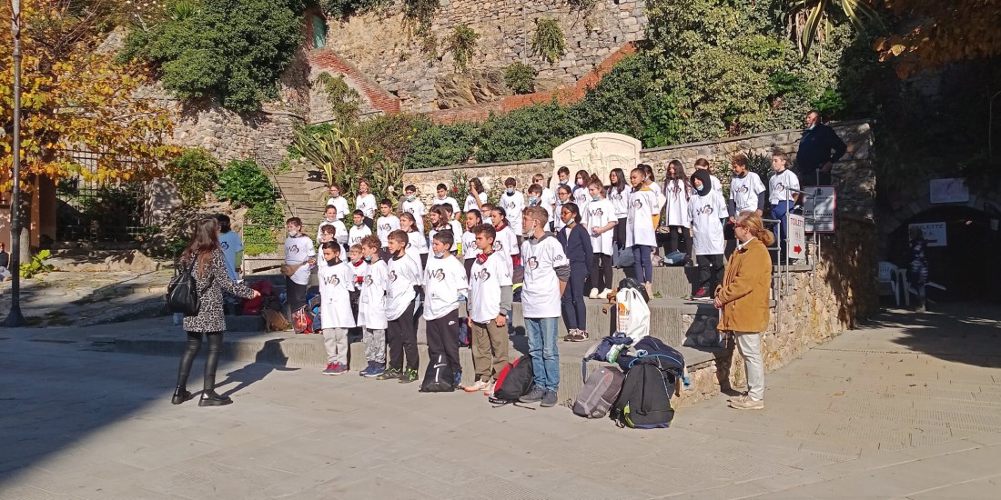 Il coro dei ragazzi della scuola media Walter Bonatti © Serafino Ripamonti 