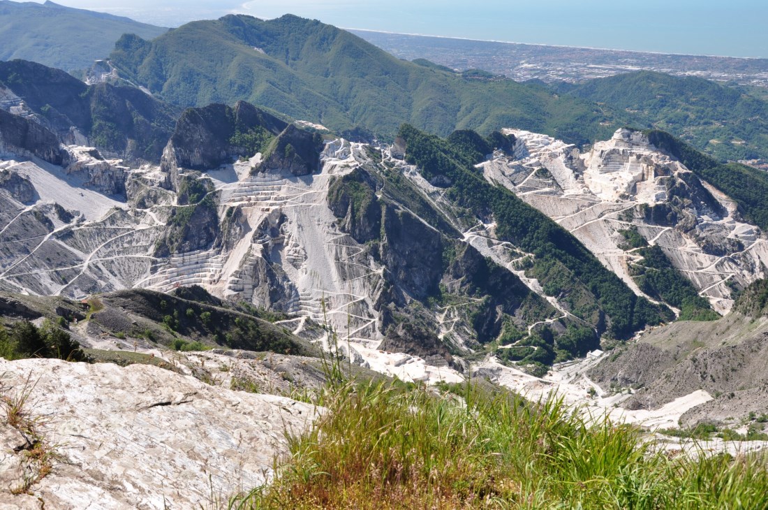Cave di marmo del Monte Sagro da Campocecina