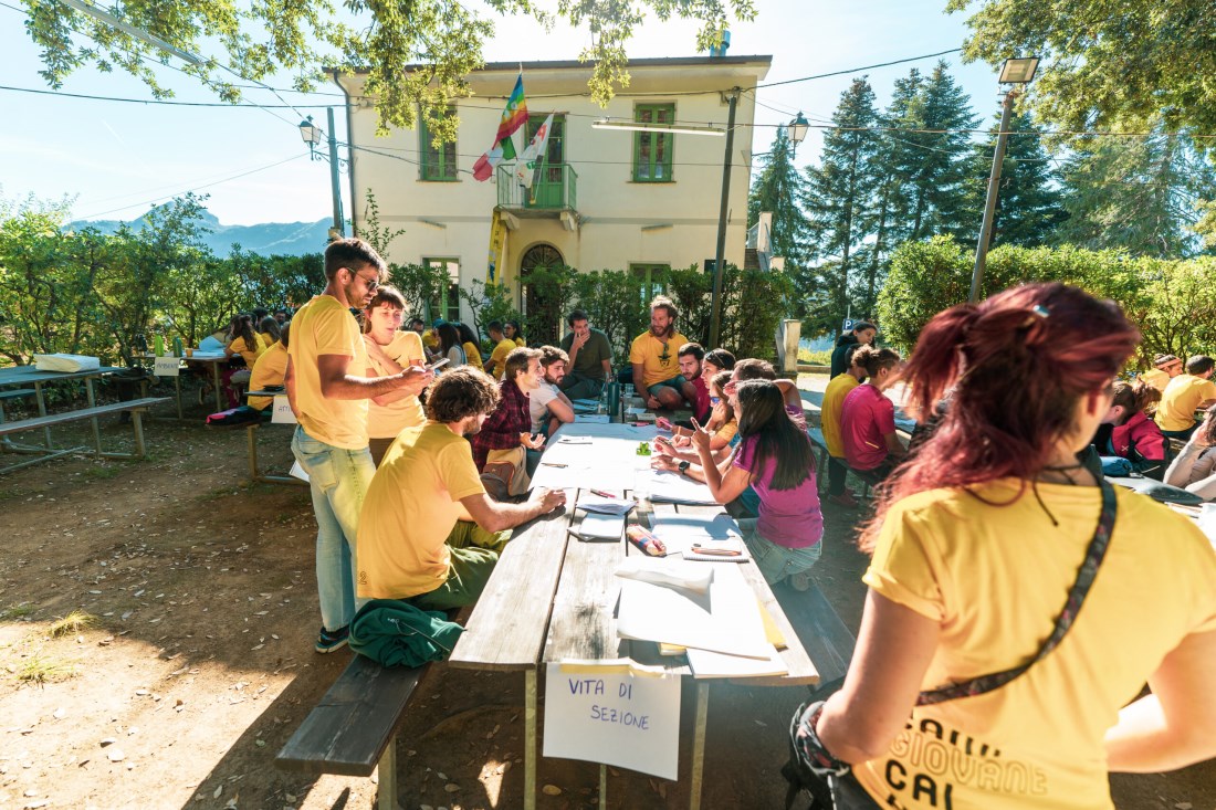 Tavoli di lavoro 1 camp giovane cai