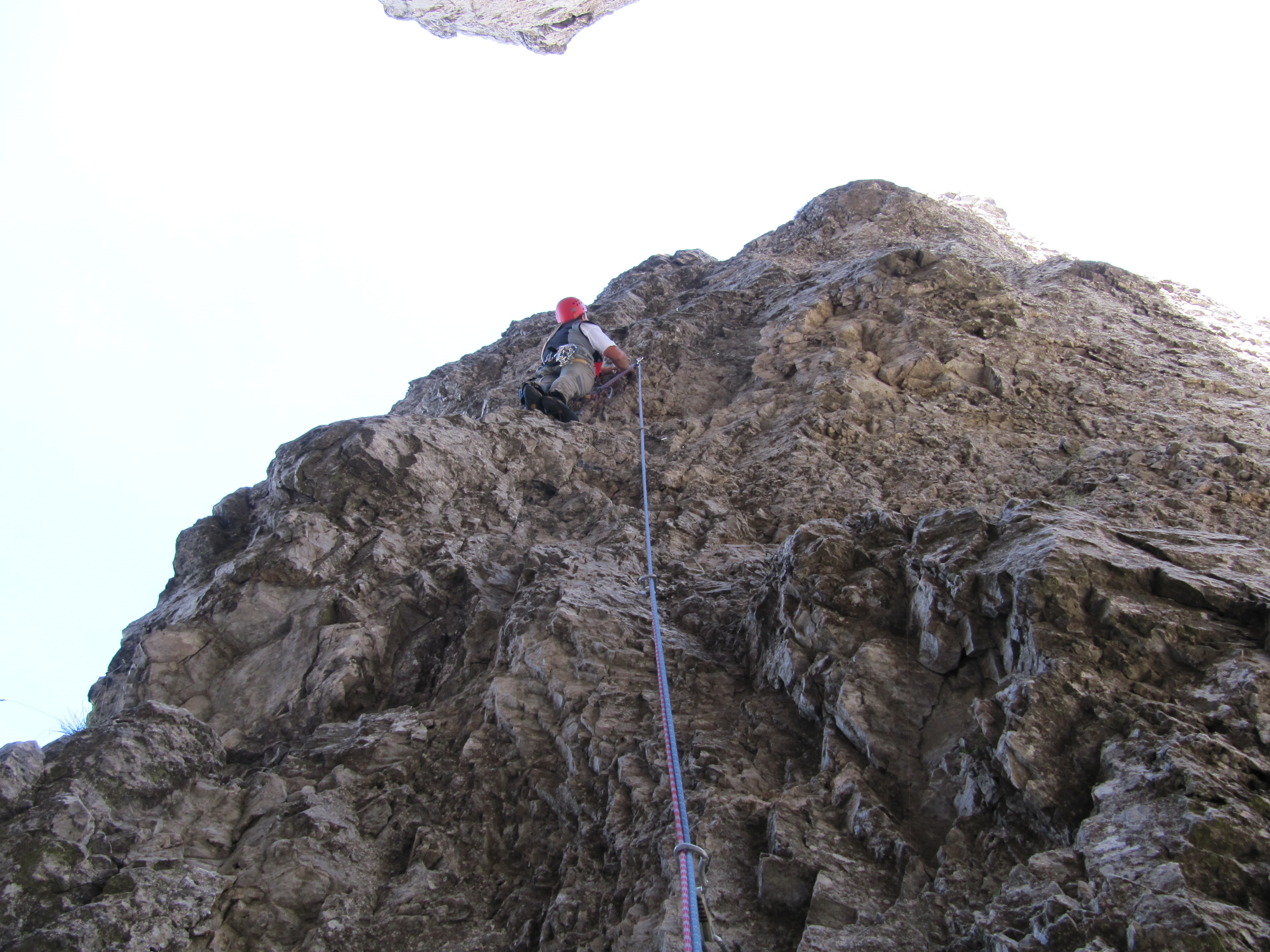 Ago Teresita - Spigolo APE - Matteo Bertolotti in arrampicata