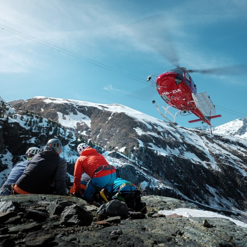 Lo Scarpone - Cervino, due alpinisti morti dopo un volo di 1.000 metri