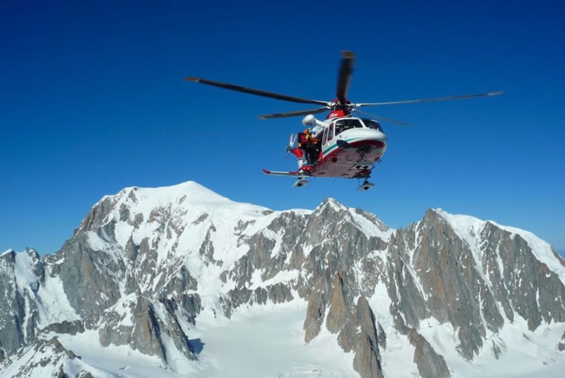 Lo Scarpone - Cerca riparo dalla grandine: muore sulla ferrata delle ...