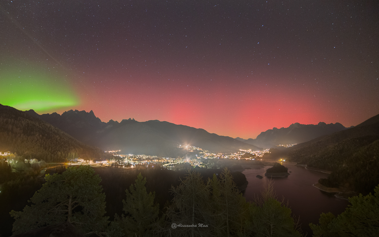 Lo Scarpone - Aurora boreale sul Cadore: gli scatti mozzafiato di ...